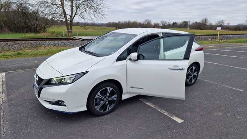 Nissan Leaf -IM KUNDENAUFTRAG- Tekna 62 kWh Vollausstattung